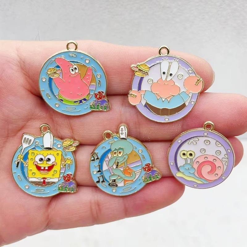 Party Favor Bag - 10個入り漫画アニメ合金オイルドロップペンダント、DIYアクセサリーキーホルダーバッグペンダント